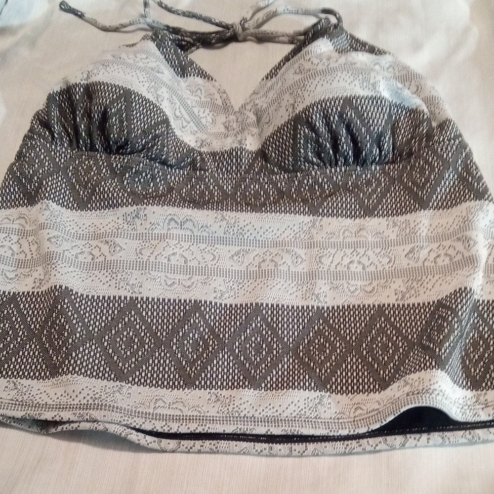 Bathing Suit Top In Fitted Halter Design - Picture 2 of 7